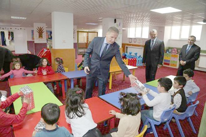 VALİ GÜL KUR´AN KURSUNU ZİYARET ETTİ