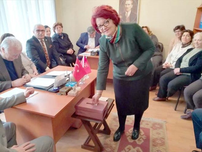 NİHAL KANGAL GÜVEN TAZELEDİ 