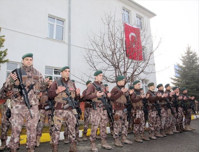 YİĞİTLER AFRİN´E UĞURLANDI 