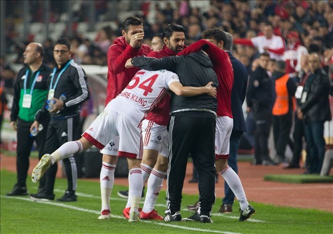 YİĞİDOLARDAN MEHMETÇİK´E SELAM