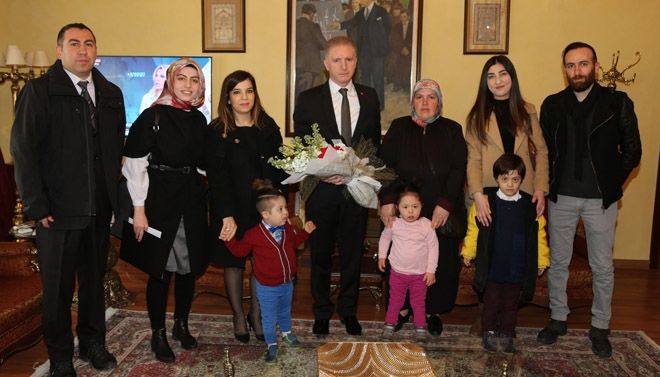 VALİ GÜL FARKINDALIK  YÜRÜYÜŞÜNE KATILACAK