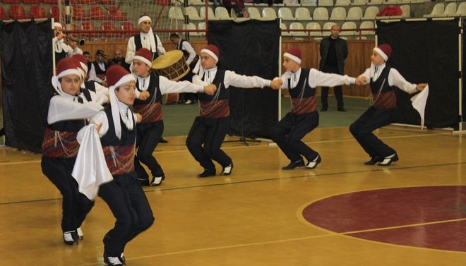 SİVAS HALK OYUNLARI ÖN PLANDA