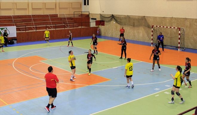 BAYANLARIN ZİRVE AŞKI