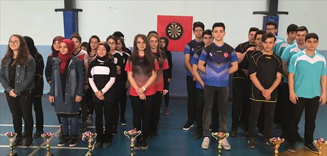 Okullar arası dart´ta  SABANCI ŞAMPİYON