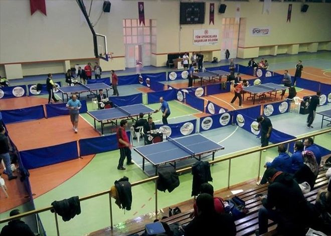 Kurumlar masa tenisinde yarışacak