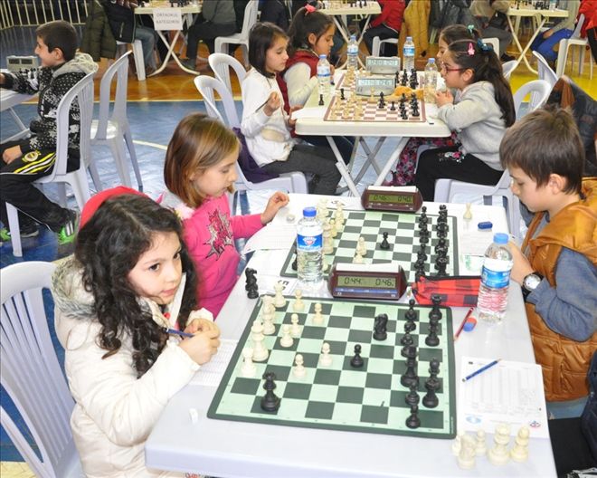 SİVAS SATRANCI BAŞARIYLA İLERLİYOR