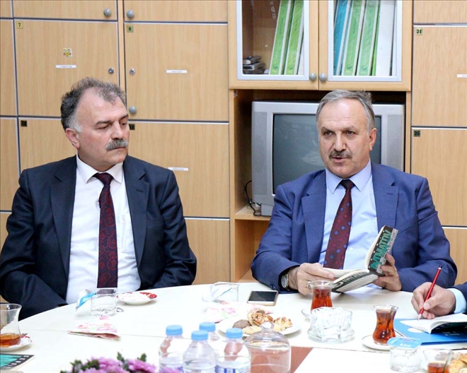 ÖNCE BİZ OKUYORUZ