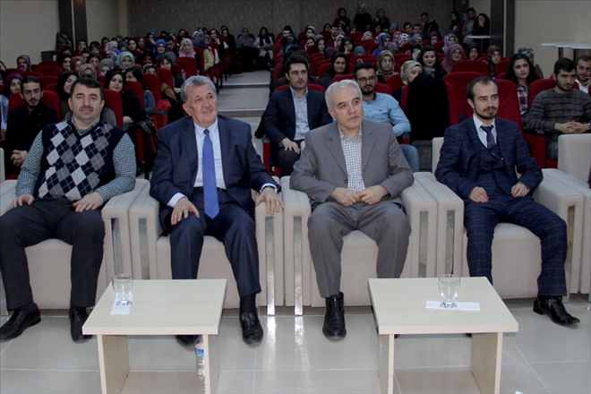 ŞİİR DİNLETİSİNE  BÜYÜK İLGİ   