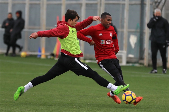 Sivasspor, U21 ile maç yaptı