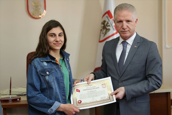 TÜBİTAK´ta dereceye girenlere teşekkür belgesi 