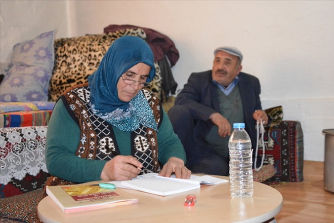 KÖYDEN ŞEHRE OKULA GELİYOR