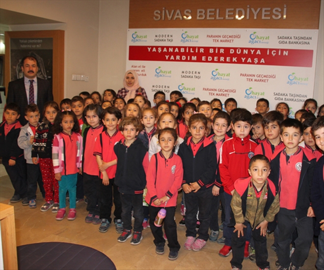 ÖĞRENCİLER YARDIMLAŞMAYI ÖĞRENDİ