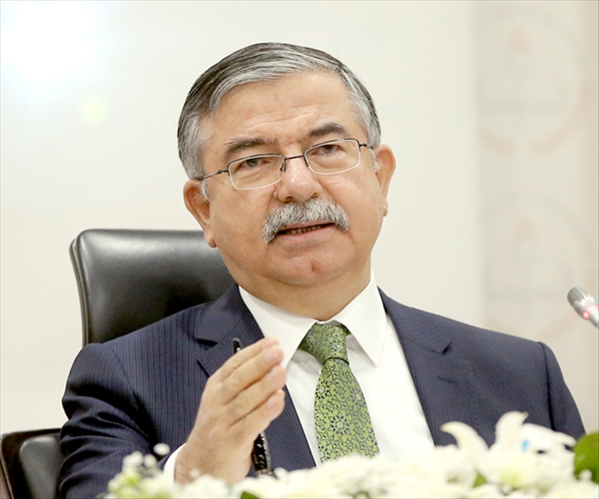 BAKAN YILMAZ, ILGAZ´I KUTLADI