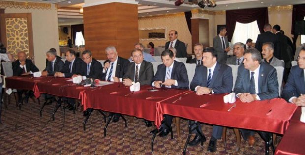 Çıkmaz Sokağa Giriyorlar
