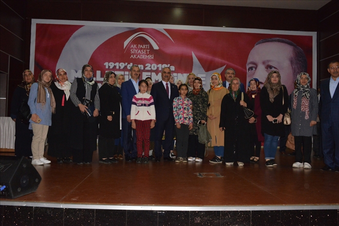 TECRÜBELERİNİ ADIYAMAN´DA ANLATTI