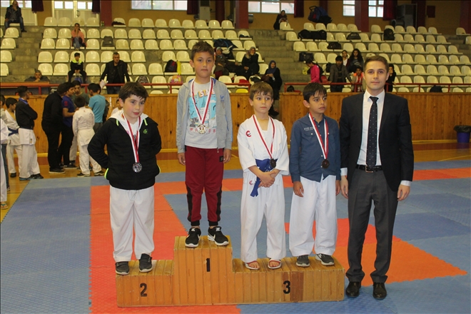 KARATE´DE TÖREN 