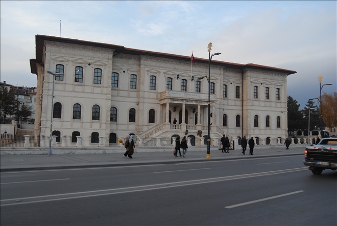 Müze, kongre ruhundan çok uzak