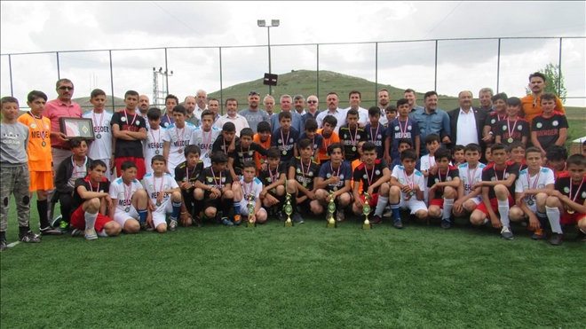 MERDER FUTBOL TURNUVASININ GALİBİ YAKUPOĞLAN