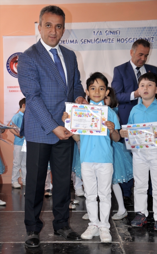 CÜ İlkokulu´nda okuma şenliği