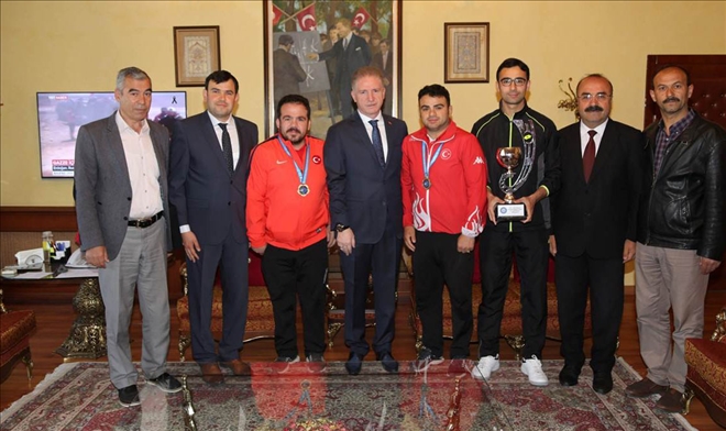 GÖĞSÜMÜZÜ KABARTTINIZ