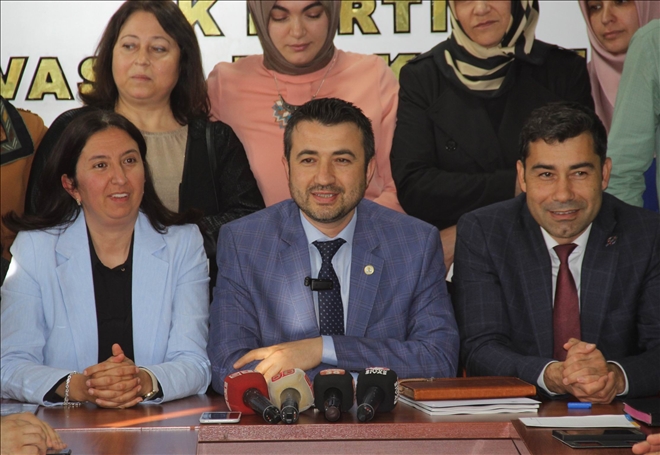 AK Parti´de hedef 5´te 5