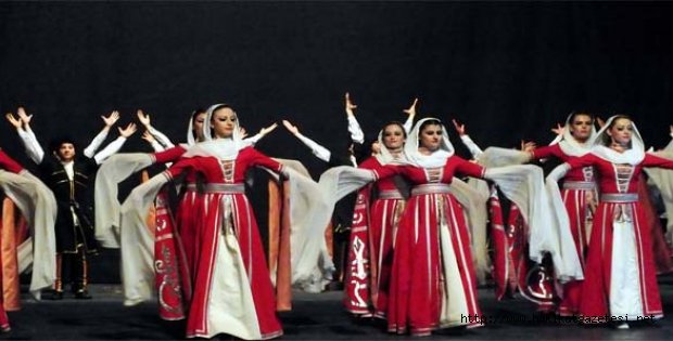 AKM´de Kafkas Rüzgarı