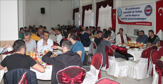 BEM-BİR-SEN üyeleri iftarda buluştu