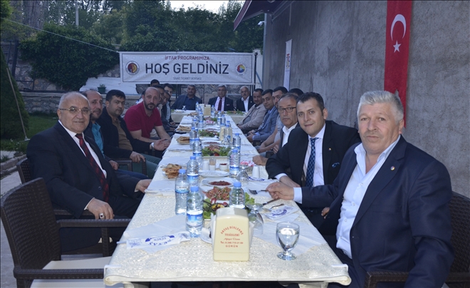 Gürün´deki borsa üyeleri iftarda buluştu