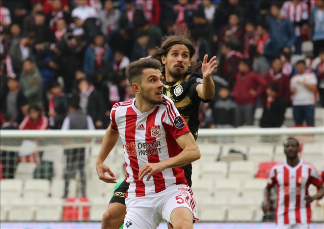 Cimbom Emre´yle ilgileniyor