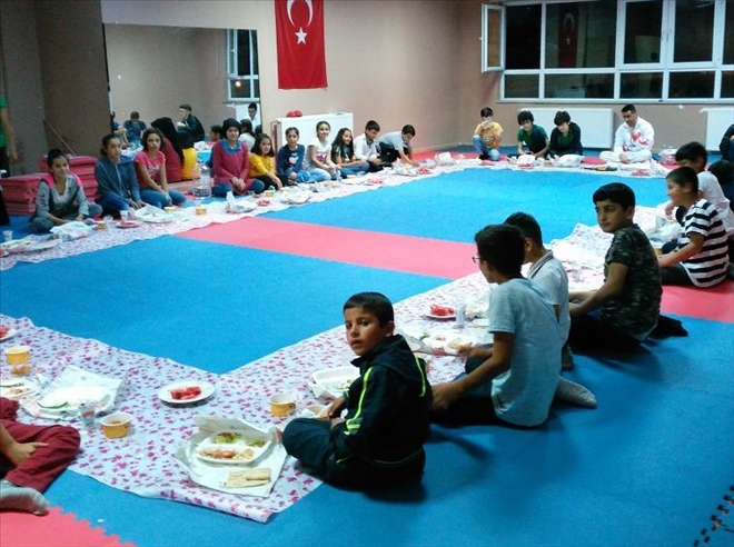 Belediyespor  karate takımı iftarda buluştu