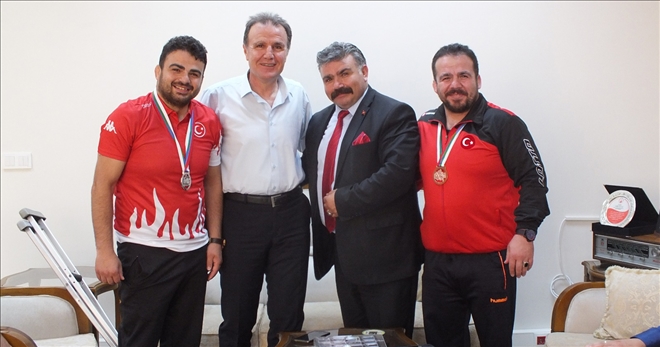 Kılıç, Gözel Kardeşleri Ağırladı