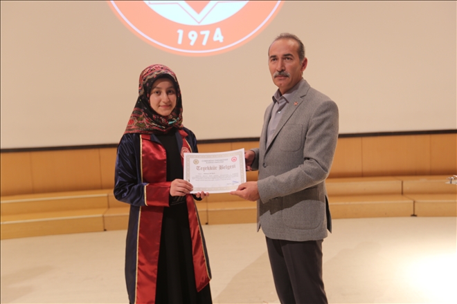 İLAHİYAT FAKÜLTESİ  19. MEZUNLARINI VERDİ