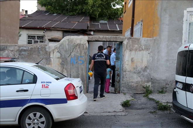 Bıçaklı kavga: 2 yaralı 