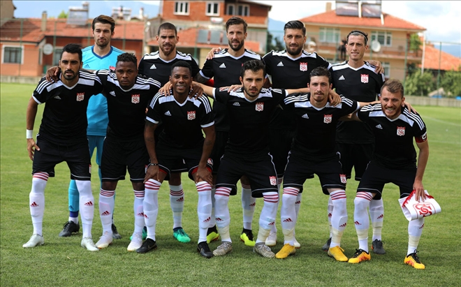 İlk Prova Berabere Bitti
