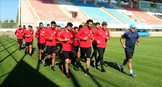 Sivas Kampı Sürüyor