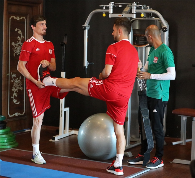 Fitness Salonunda Antrenman