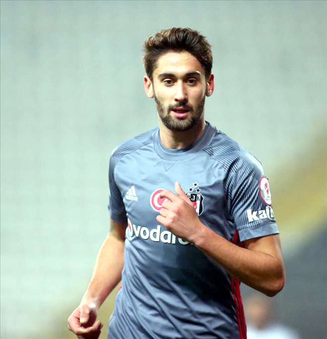 Tuna, Beşiktaş´tan Futbolcu İstedi