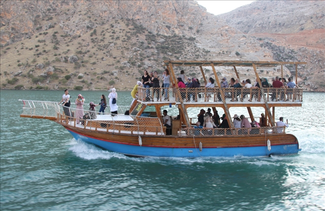 Zaralı Kadınlar Güneydoğu´yu Gezdi