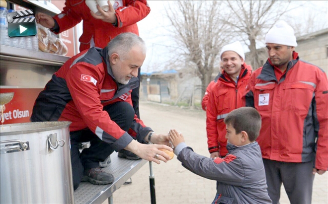 Kızılay, Bayram Öncesi Güldürecek--Video
