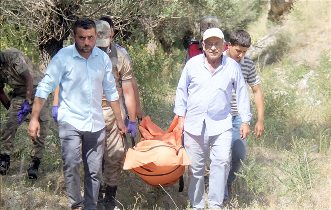 Kayıp Liseli Kayalıklarda Ölü Bulundu