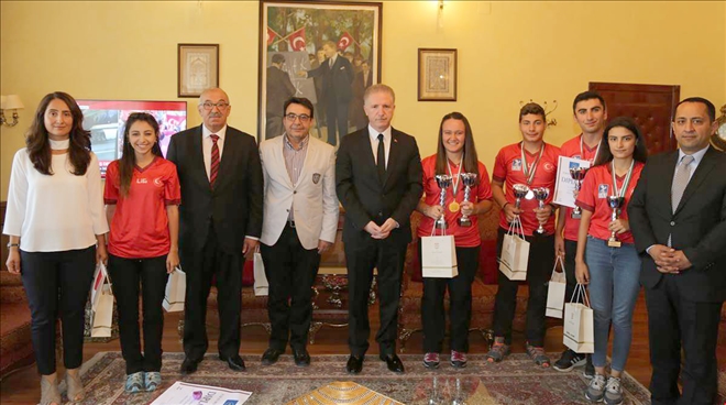 Dereceli Sporculardan Protokol Ziyareti