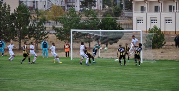Bal Ligi Beraberliklerle Başladı