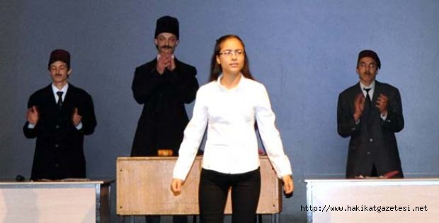 Milli Şair Anıldı