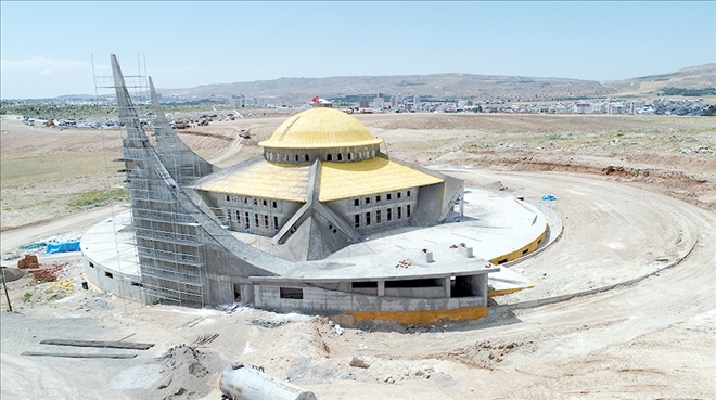 Ay Yıldız Cami´sine 10 Bin Lira Destek