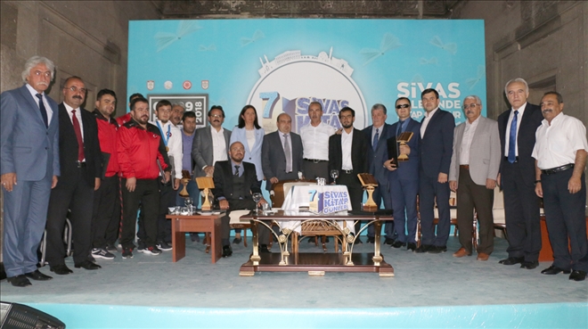 Engelli Yazarlar Hüzünlü Anlar Yaşattı