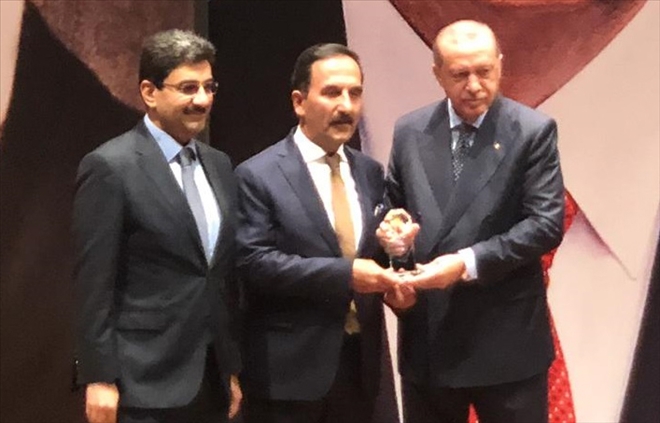 Coşkun Ödülünü Erdoğan´dan Aldı