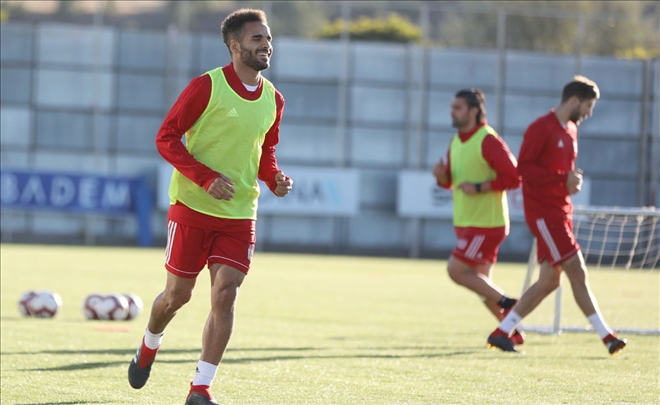 Sivasspor Hücum Çalıştı
