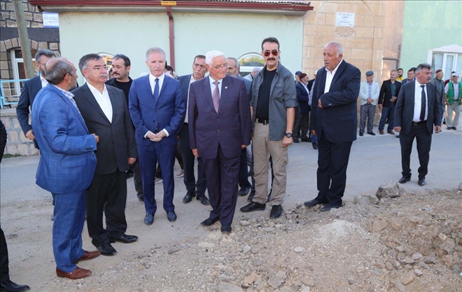 Vatandaşın Ayağını Çamurdan Kurtardık