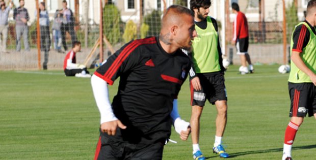 Eski Dostlar Rakip Oluyor