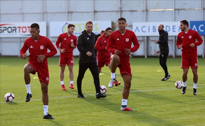Fenerbahçe Mesaisi Başladı
